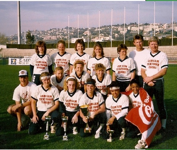 Uit de oude doos: Dynamic International Softball Trophy in Nice.